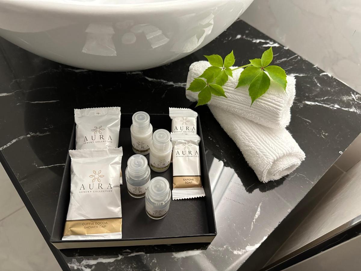 Jacuzzi Luxury Apartment In The Town Centre تورينو المظهر الخارجي الصورة
